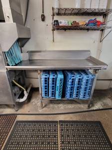 lot 33614 image: Stainless Steel Clean Dish Station&nbsp