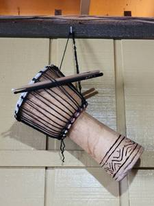 lot 33667 image: Congo Drum Wall Decor