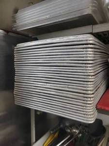 lot 59003 image: Lot of Full Size Sheet Pans Approx 40