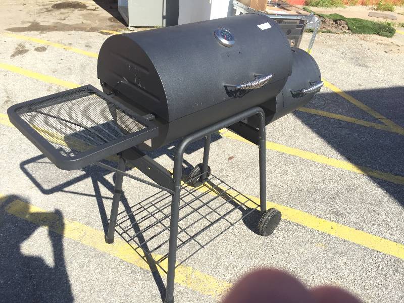 lot 9307 image: BBQ Pro Barrel Smoker with Offset Firebox