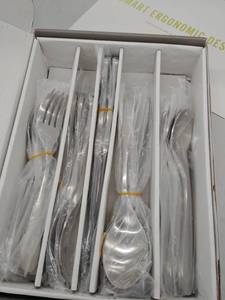 lot 1000 image: Knork Silverware set