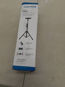 lot 1116 image: Tripod Stand 4.7-13in
