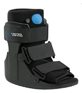lot 1161 image: United Ortho Short Air Cam Walker Fracture Boot, Small, Black