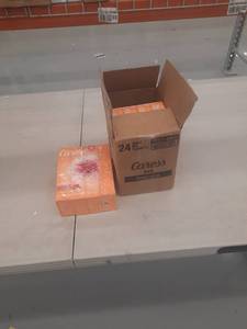 lot 1194 image: 24 Pack Of Caress Daily Silk Soap Bars