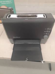 lot 1199 image: West Bend Quick Serve Toaster