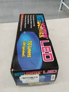 lot 1314 image: Nite Lighter LED Pool Light for above ground pools USED
