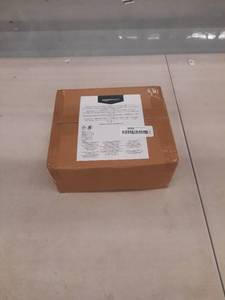 lot 1369 image: Amazon Basics Enhanced Dog Waste Bags With Dispenser And Leash Clip 810 Count