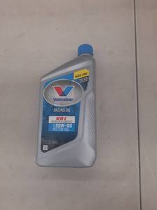 lot 1373 image: 5 Quarts Valvoline VR1 20W-50 Racing Oil