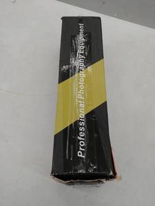 lot 1400 image: Endurax 66 Video Camera Tripod