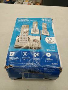 lot 1458 image: AT&T 3 Handset Answering System