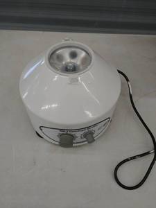 lot 60935 image: Desktop Electric Lab Laboratory Centrifuge Machine 800-1 USED