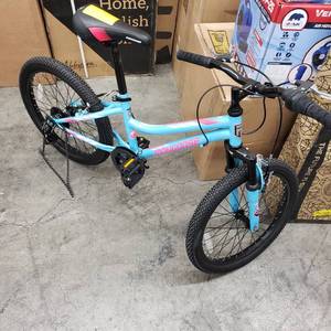 lot 26947 image: Mongoose Inertia Blue and Pink Kids bike