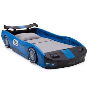 lot 4980 image: Delta Children Sport Race Car Bed