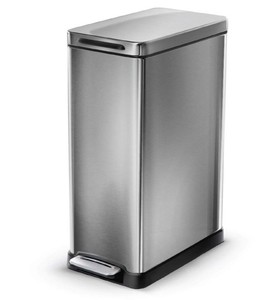 lot 5021 image: Home Zone Kitchen TrashRecycling Can