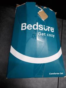 lot 9695 image: Bedsure Bed In A Bag Comforter Set, Queen Size, Black