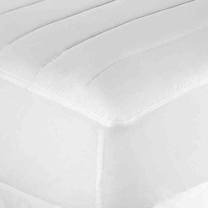 lot 9727 image: Equip Your Space Twin XL Microfiber Mattress Pad in White