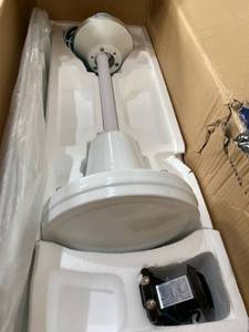 lot 1671 image: 56�� Ceiling Fan