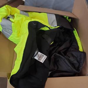 lot 1785 image: SIZE XL TYPE R CLASS 3 ERGODYNE COAT