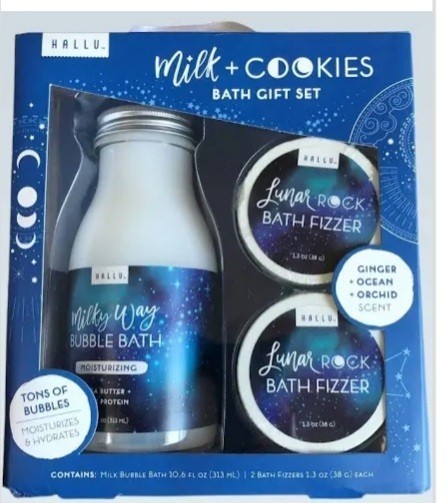 lot 60184 image: HALLU MILK & COOKIES BATH GIFT SET