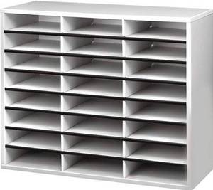 lot 20449 image: 24 Slot Organizer