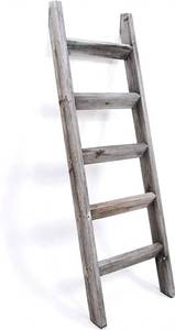 lot 20458 image: 5�� Wooden Blanket Ladder Item-18MJK237