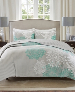 lot 20482 image: Comfort Spaces Enya 3 Piece Reversible Coverlet Set, FullQueen, Aqua