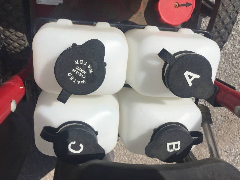 Craftsman 2900 PSI 2.3 GPM 4-Cycle Gas Powered Pressure Washer w 4 Tank