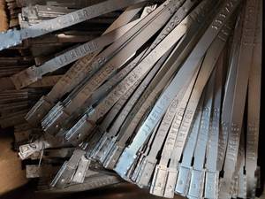 lot 173 image: JJ KELLER NUMBERED TRUCKTRAILER SEALS (APPROX. 800-)