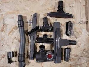 lot 214 image: DYSON VACUUM ACCESSORY SET