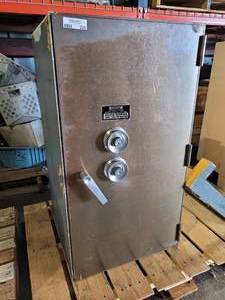 lot 239 image: DIEBOLD RETIRED 2 DIAL BANK SAFE (39T X 22W X 24D) COMBINATION INCLUDED