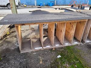 lot 294 image: RETIRED SHIPPINGSORTING TABLE