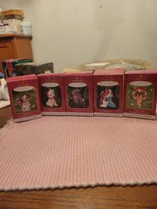 lot 4997 image: 5 hallmarks keepsake ornaments