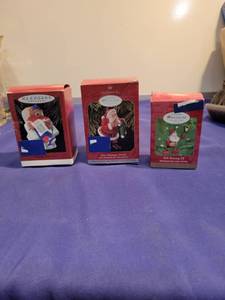 lot 5020 image: 3 Hallmark keepsake ornaments