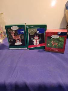 lot 5022 image: 3 Hallmark keepsake ornaments