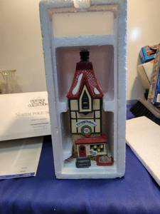 lot 5036 image: Heritage village North Pole series collection