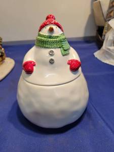lot 5051 image: Hallmark snowman candy dish