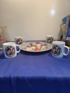 lot 5065 image: Cookie platter and 4 coffee cups