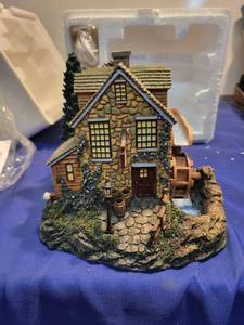 lot 5101 image: Is Hawthorne village stonebrook mill with certificate of authenticity and Untested