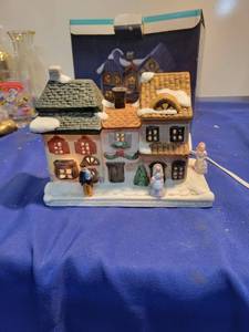 lot 5105 image: Porcelain hand painted lighthouse light works
