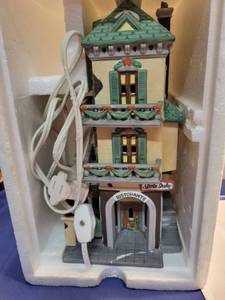 lot 5119 image: Heritage Village collection Christmas in the city series little Italy Ristorante