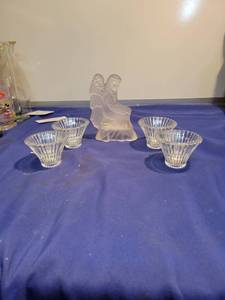 lot 5124 image: 5-Tea light holders