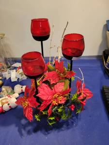 lot 5129 image: 3 candle centerpiece