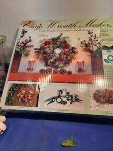 lot 5144 image: wreath maker New inbox