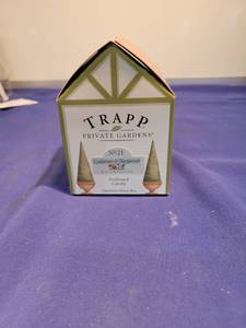 lot 5150 image: Trapp private garden perfume Candle New
