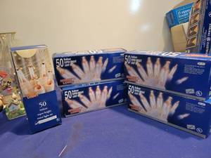 lot 5195 image: 5 boxes of 50 indoor super bright light sets