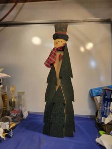 lot 5210 image: 29 inch Snowman
