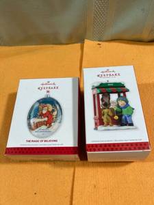 lot 6976 image: Hallmark ornaments