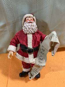 lot 6984 image: Santa from 1991 10 12 inches high