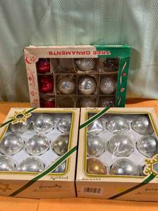 lot 7006 image: Old Christmas ornaments