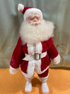 lot 7009 image: 2. 15 inch Santa